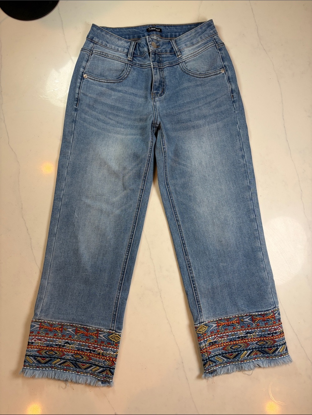 Embroidered Hem Women’s Jeans - Light Blue